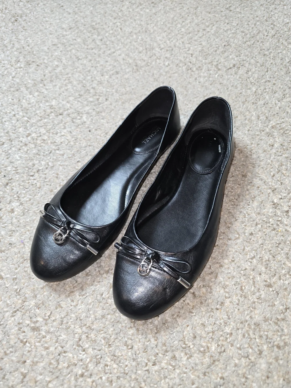 MICHAEL Michael Kors classic black